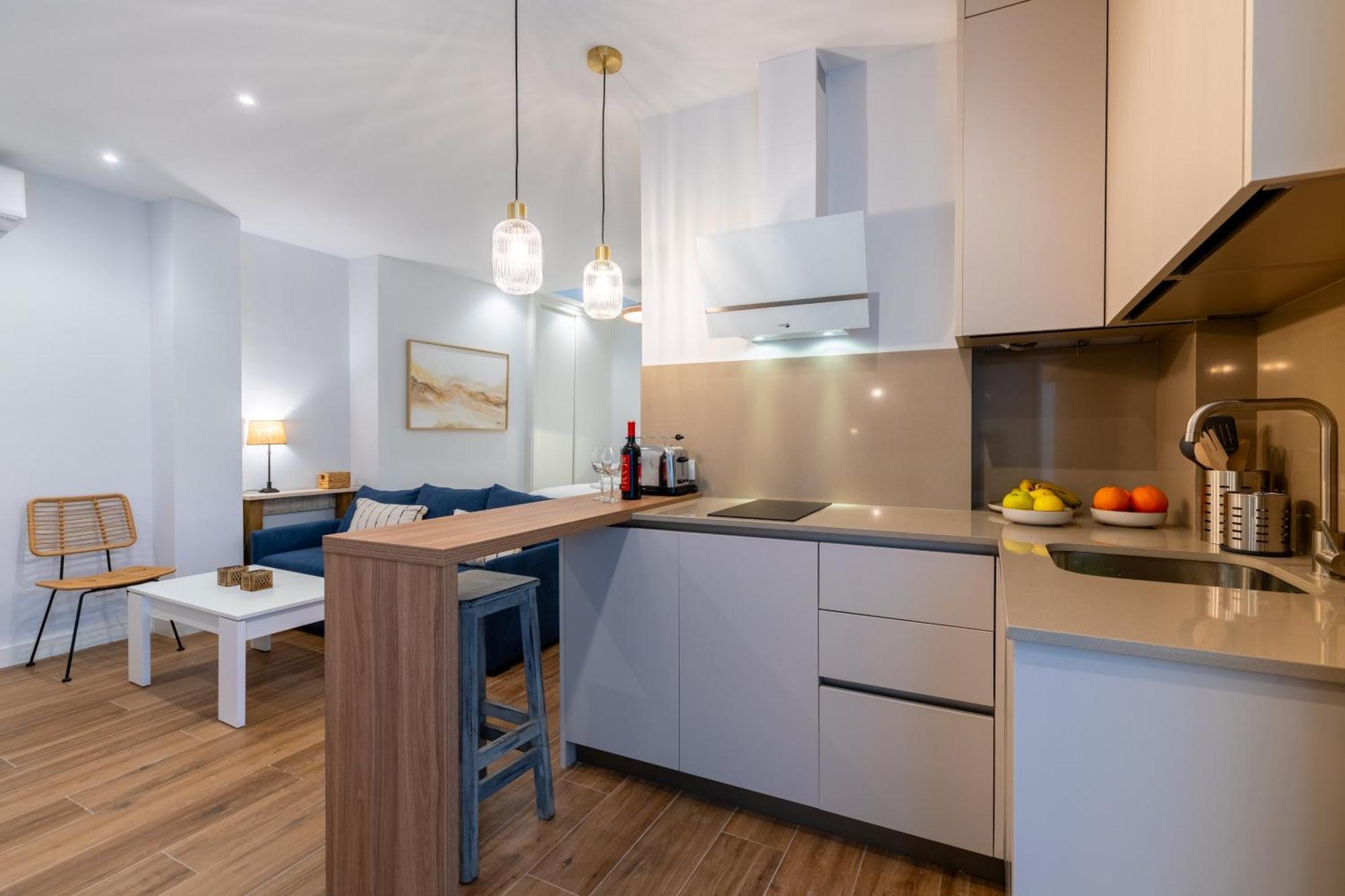 Estudio Levies Lux 1 Tgt * Sevilla
